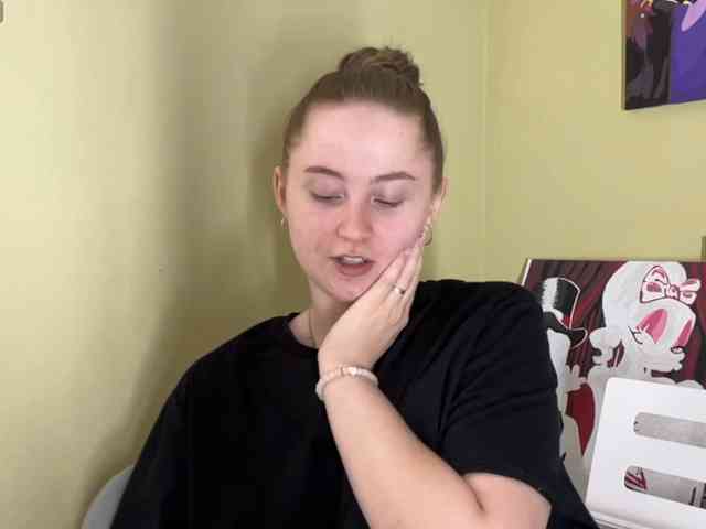 ShonaMccadams webcam
