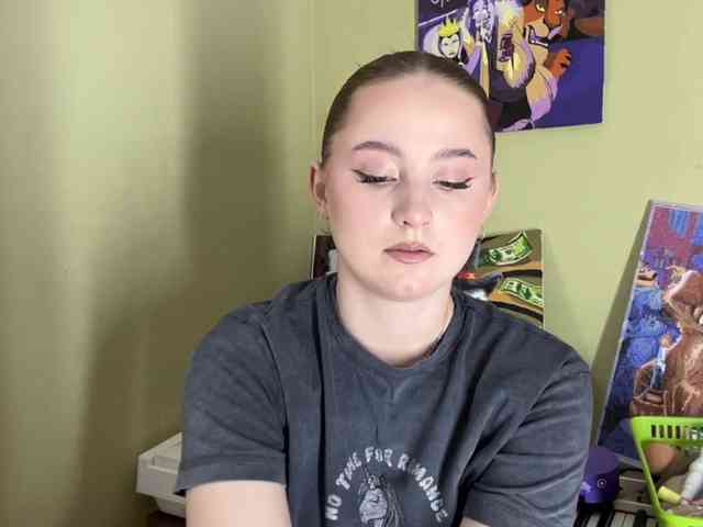 ShonaMccadams webcam