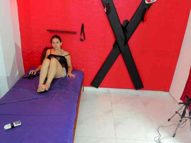 bdsmforever18 webcam