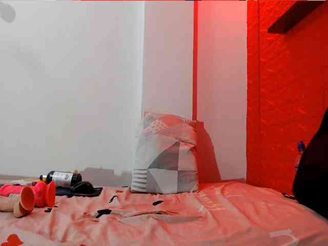 Model: bdsmforever18