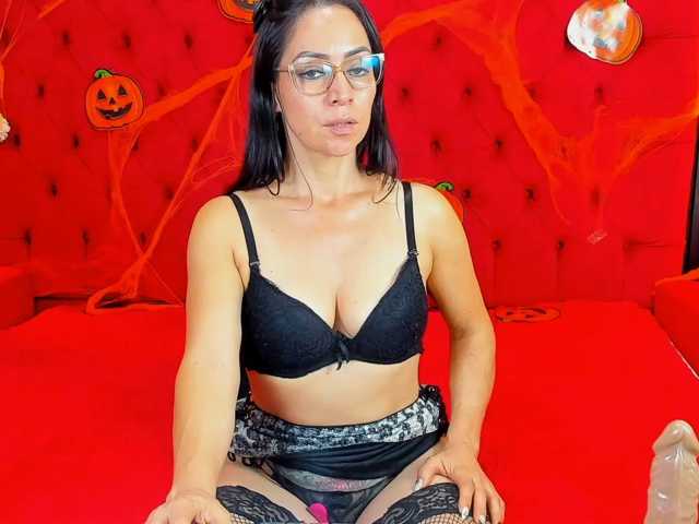 KateTompson live cam on BongaCams