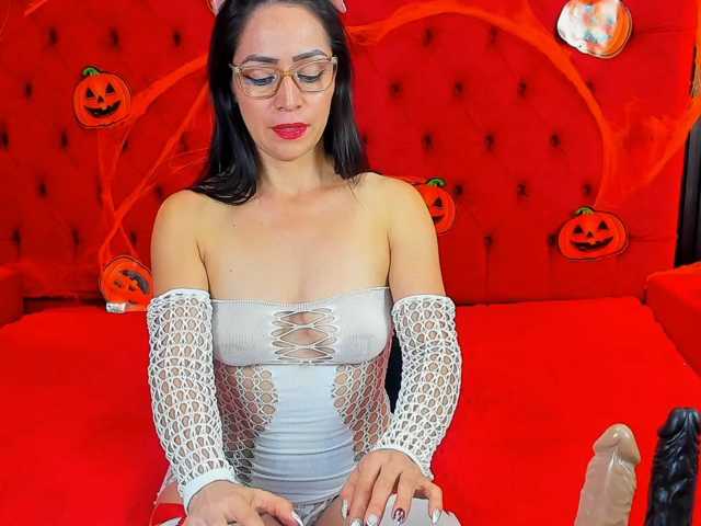 KateTompson live cam on BongaCams