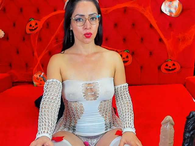 KateTompson live cam on BongaCams