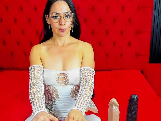 KateTompson live cam on BongaCams