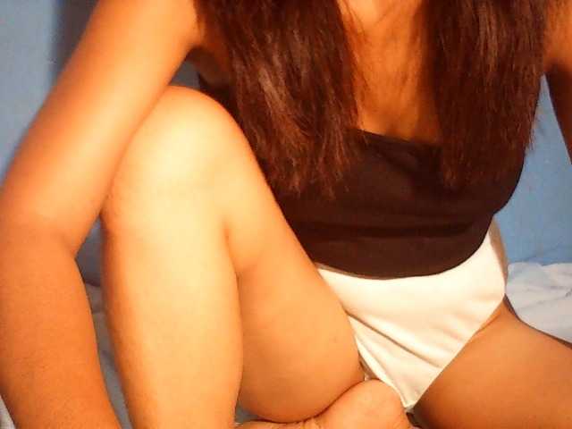 cum4melovea live cam on BongaCams