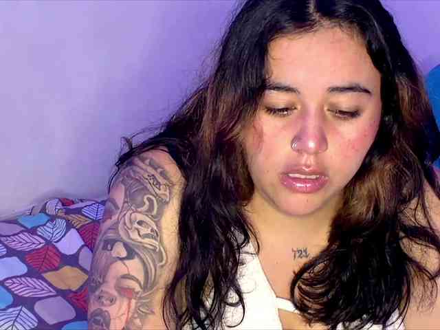 ItsCatNyxx webcam