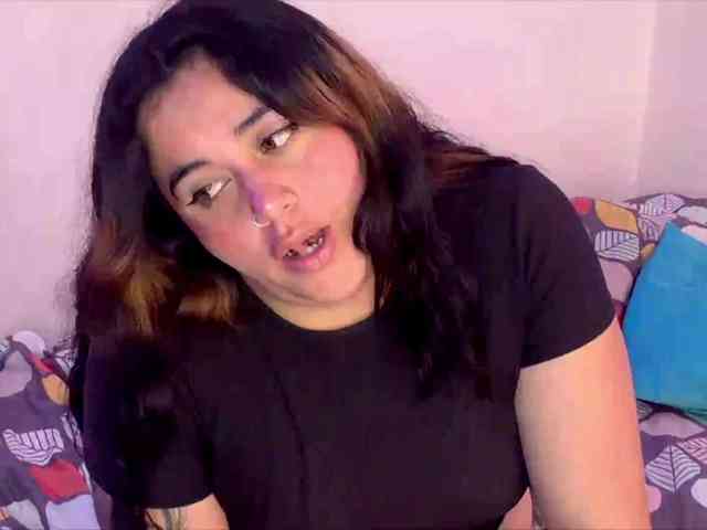 ItsCatNyxx webcam