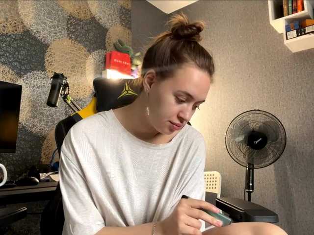 LeanneBleicher live cam on BongaCams