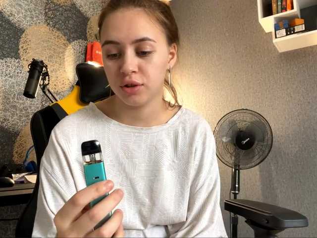 LeanneBleicher live cam on BongaCams