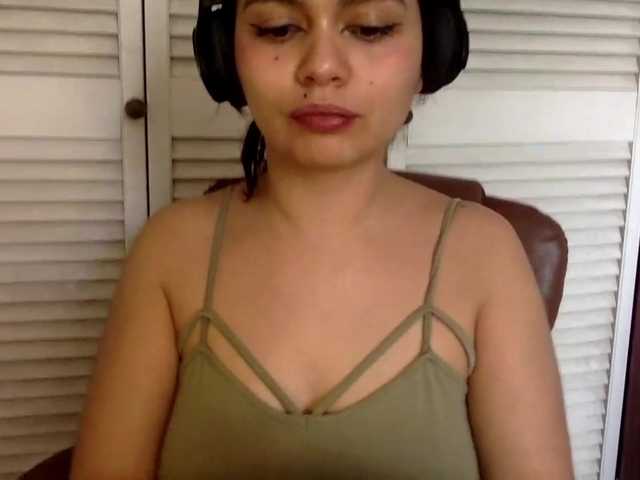 BURITTO-LANGUAGE live cam on BongaCams