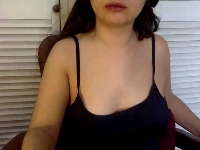 BURITTO-LANGUAGE live cam on BongaCams