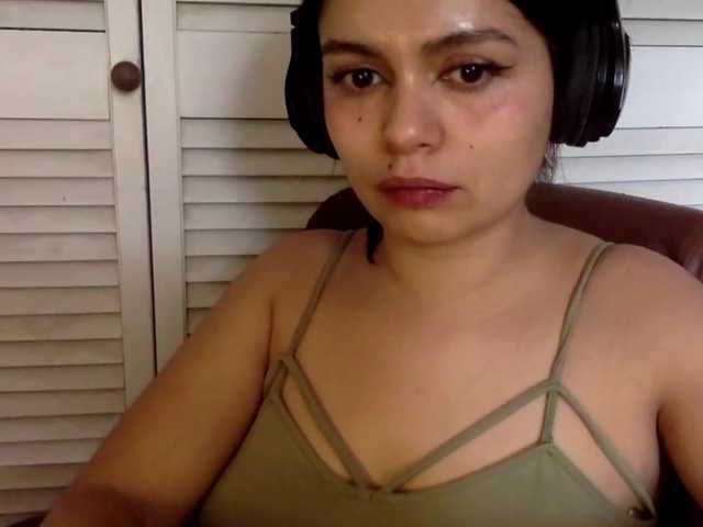 BURITTO-LANGUAGE live cam on BongaCams