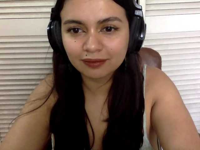 BURITTO-LANGUAGE live cam on BongaCams