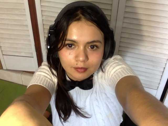 BURITTO-LANGUAGE live cam on BongaCams