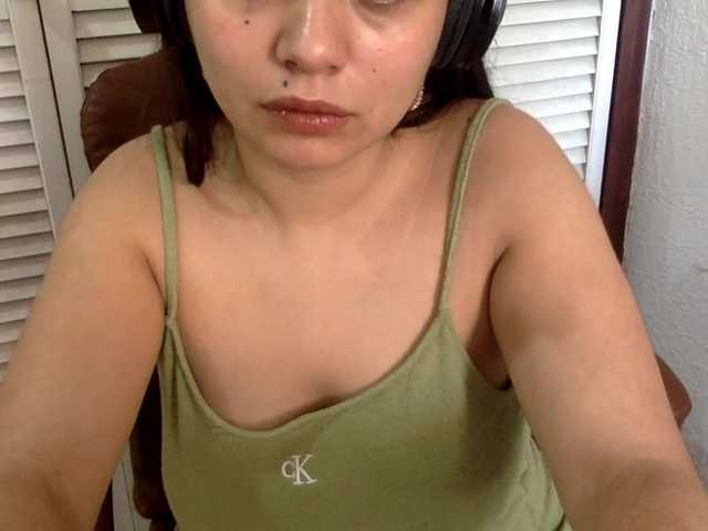 BURITTO-LANGUAGE live cam on BongaCams