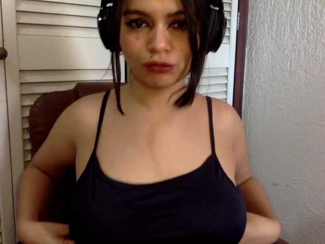 BURITTO-LANGUAGE live cam on BongaCams