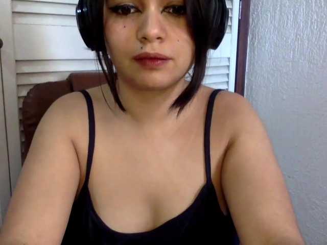 BURITTO-LANGUAGE live cam on BongaCams