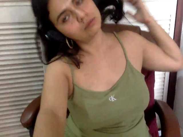 BURITTO-LANGUAGE live cam on BongaCams