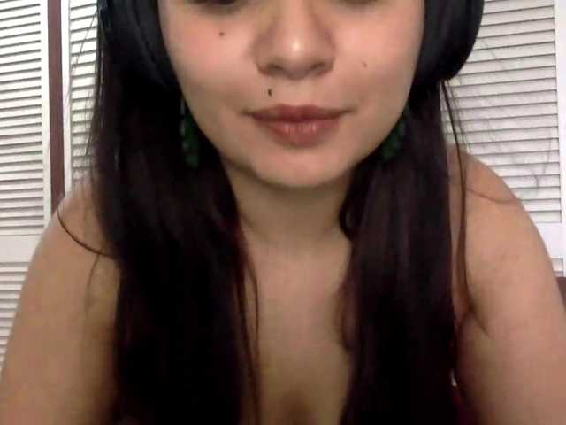 BURITTO-LANGUAGE live cam on BongaCams