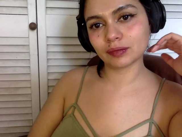 BURITTO-LANGUAGE live cam on BongaCams