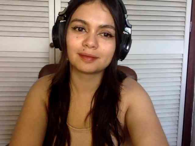 BURITTO-LANGUAGE Live Webcam on BongaCams