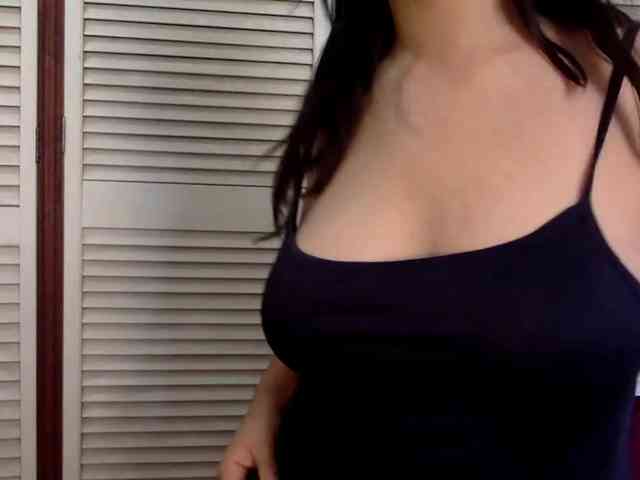BURITTO-LANGUAGE Live Webcam on BongaCams