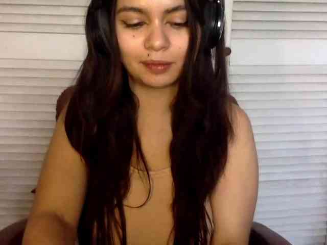 BURITTO-LANGUAGE Live Webcam on BongaCams