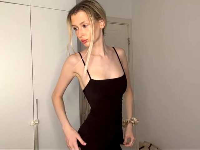 DelsieBrozell live cam on BongaCams