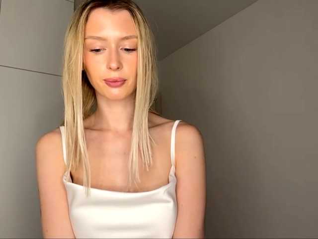 DelsieBrozell live cam on BongaCams