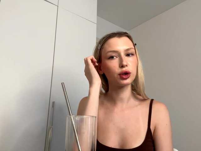 DelsieBrozell live cam on BongaCams