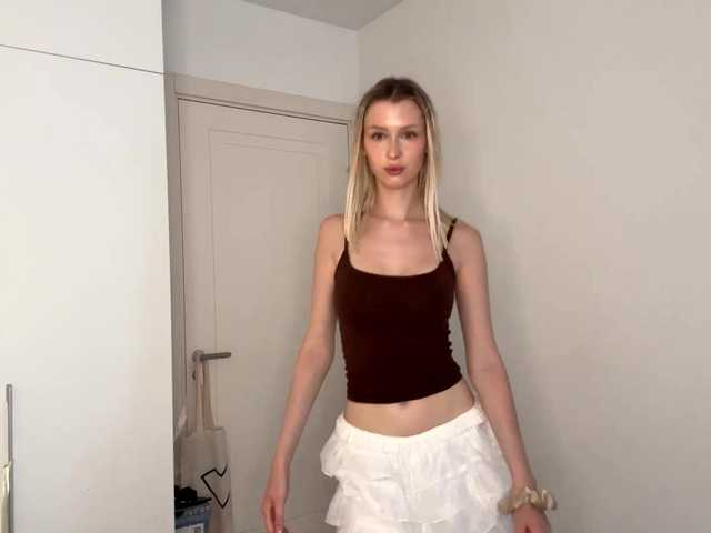 DelsieBrozell live cam on BongaCams