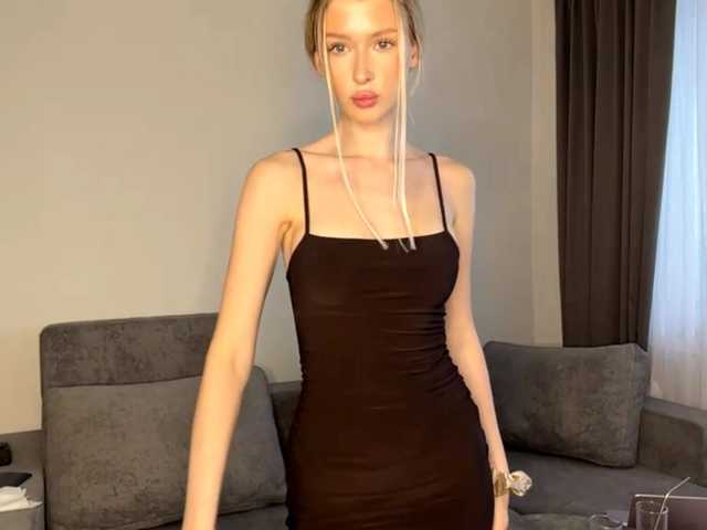DelsieBrozell live cam on BongaCams