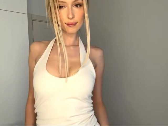 DelsieBrozell live cam on BongaCams