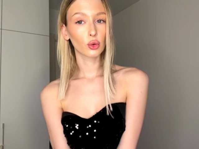 DelsieBrozell live cam on BongaCams