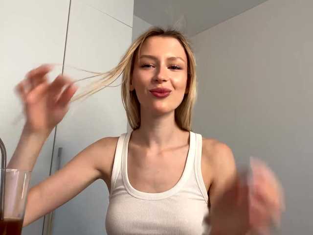DelsieBrozell live webcam show