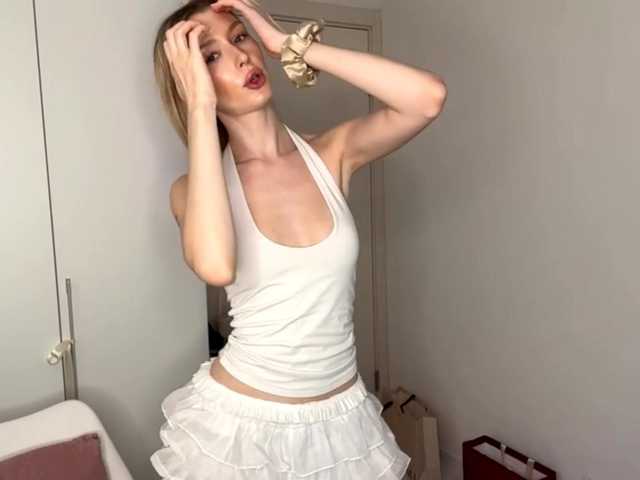 DelsieBrozell live cam on BongaCams