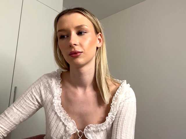 DelsieBrozell live cam on BongaCams
