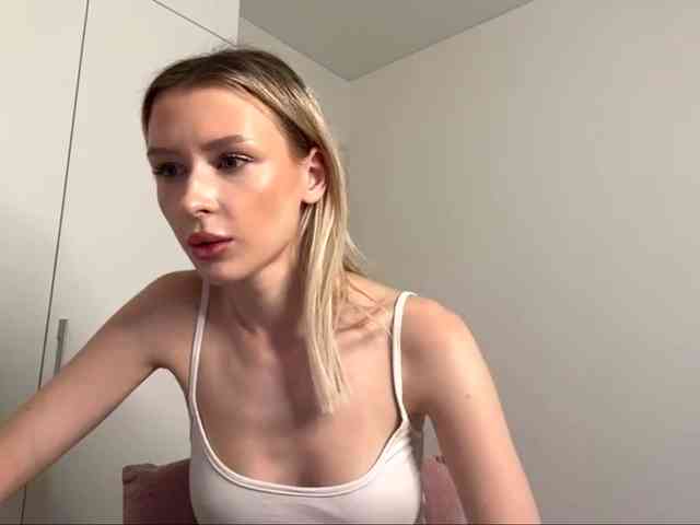 DelsieBrozell webcam