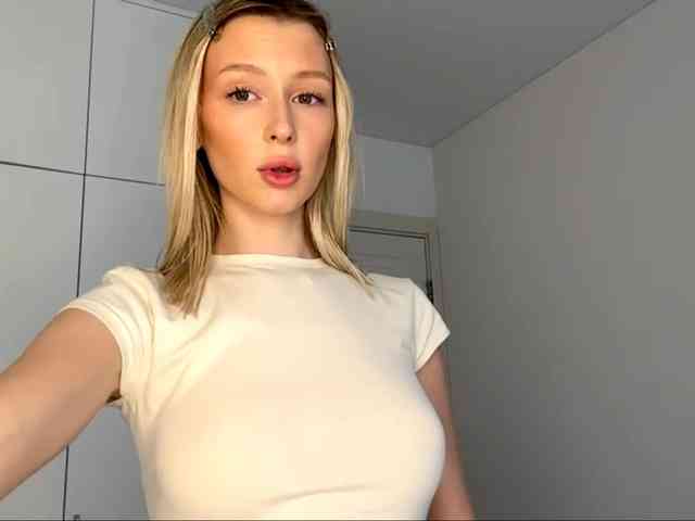 Modelo: DelsieBrozell