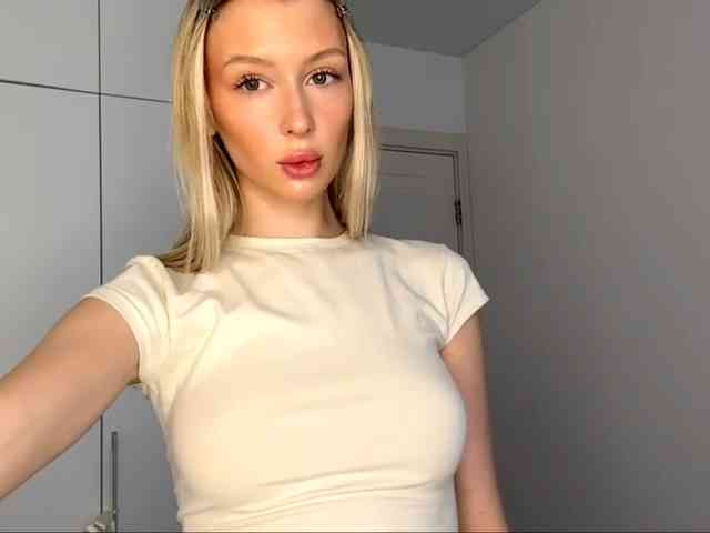 DelsieBrozell webcam