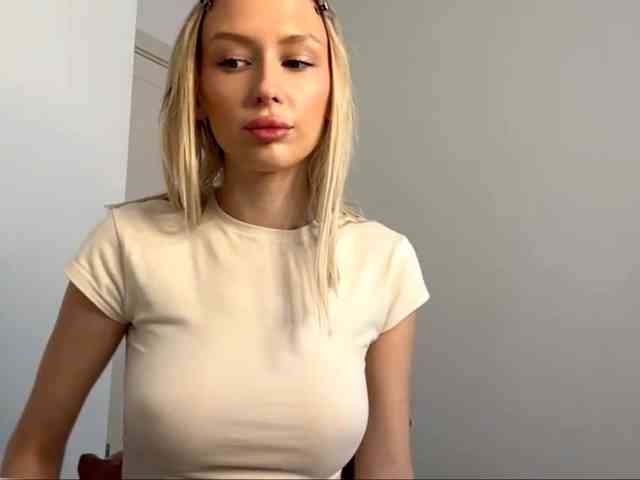 DelsieBrozell webcam