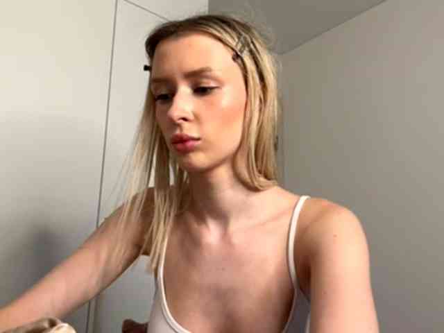 Modelo: DelsieBrozell