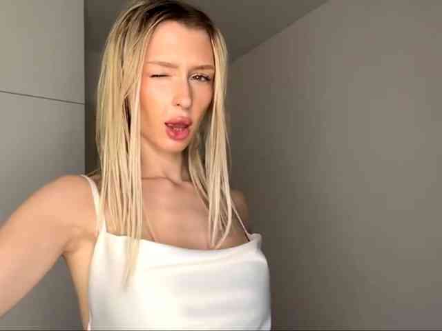 DelsieBrozell webcam