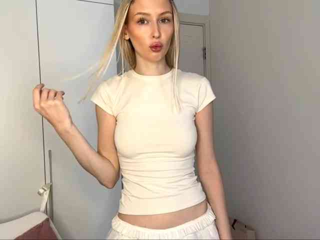 DelsieBrozell webcam