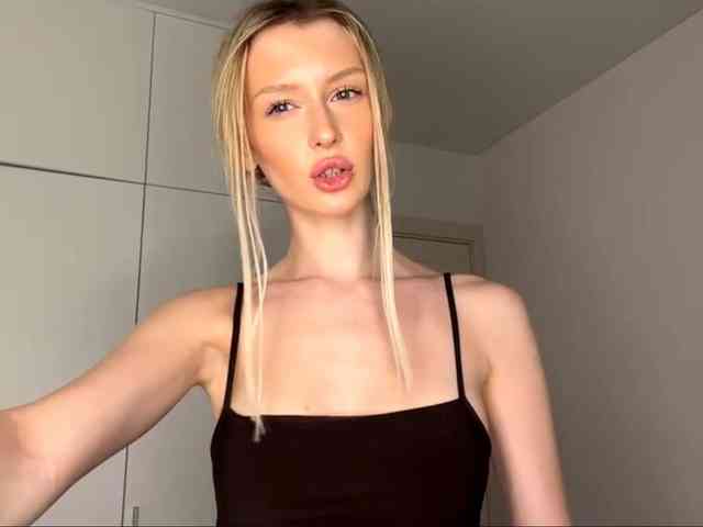 DelsieBrozell webcam