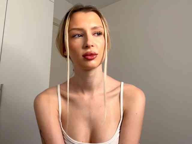 DelsieBrozell webcam