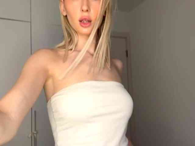 Modelo: DelsieBrozell