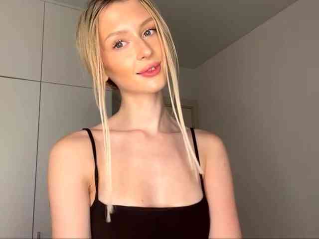 DelsieBrozell webcam