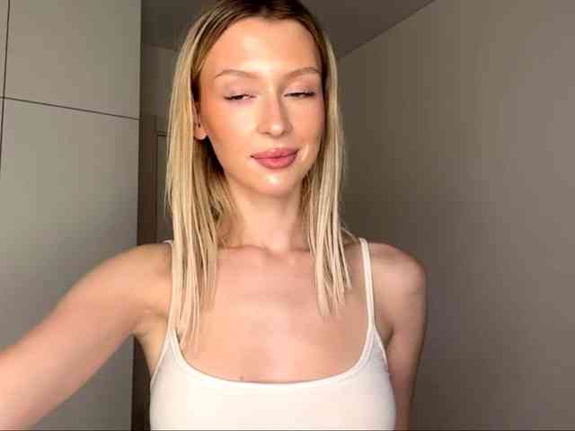 DelsieBrozell webcam