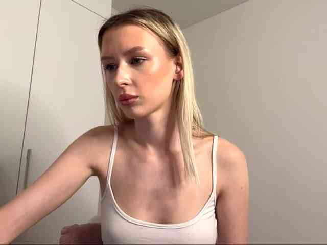 DelsieBrozell webcam
